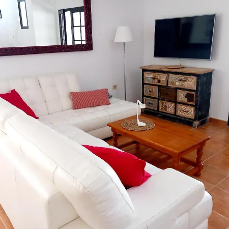 Casa Tina Oasi Di Tranquillita Tutta Per Te Hébergement de vacances Costa Teguise